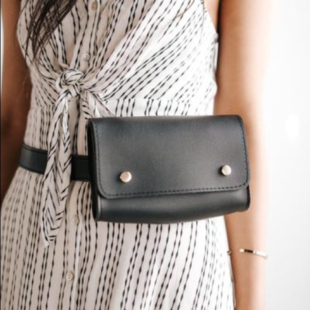 Gigi Pip black belt bag